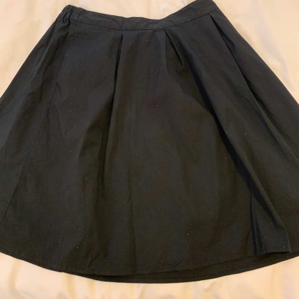 Black skirt